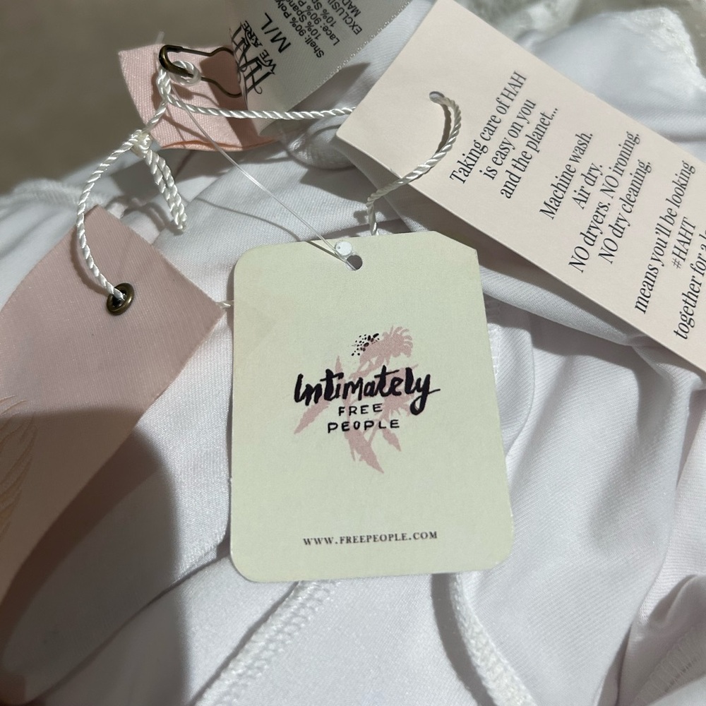 Free People Intimately Robe/NWT/sz M/L - Picture 5 of 7